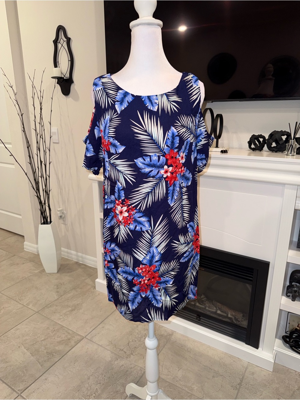 2 x 20$ Cold-Shoulder Navy Tropical Floral Midi Dress Size S